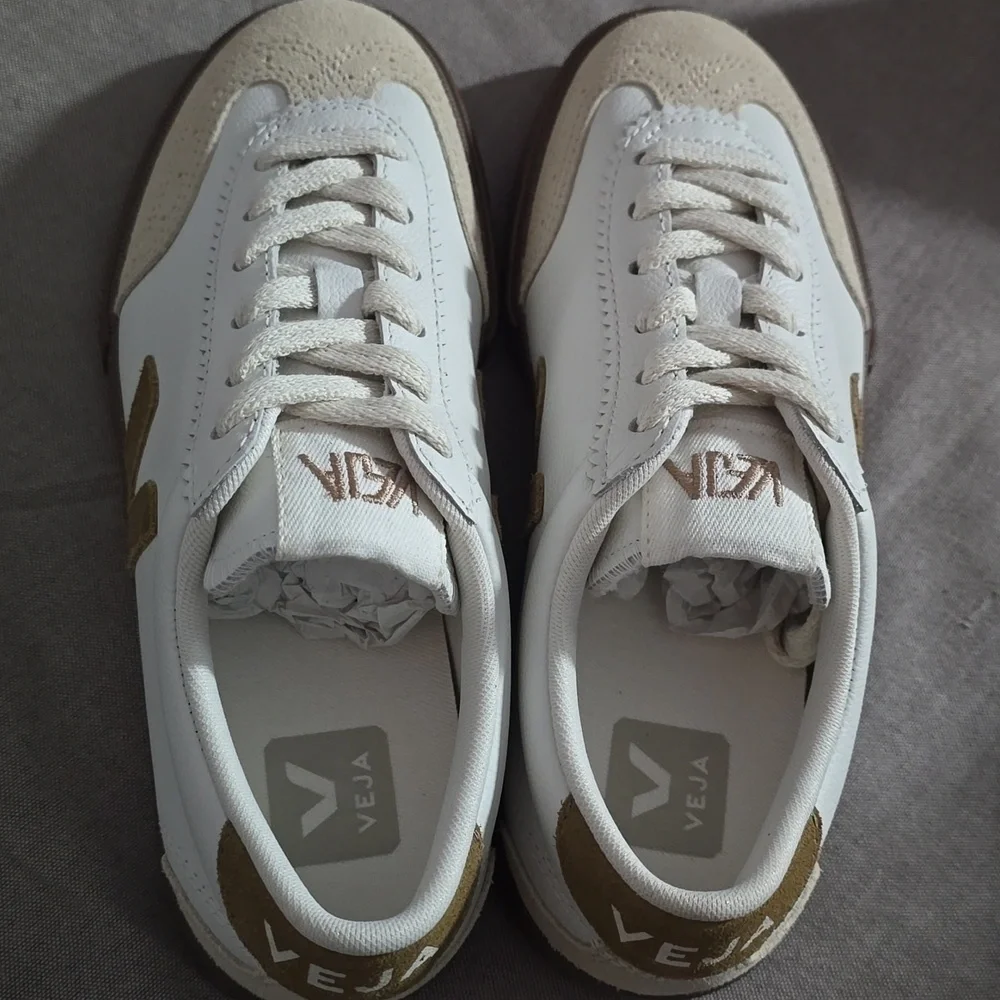 Veja Volley O.T. Sneakers, Size 5.5 US, Color: Leather White Tent Bark, $155.00 - Picture 6 of 16